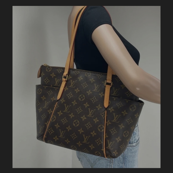💕CLASSIC Tote Bag Discontinued LOUIS VUITTON Totally PM Monogram - Picture 3 of 16
